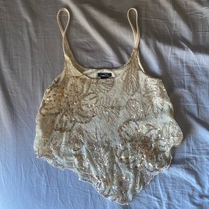 Cream color lace flowy crop top. Size M
